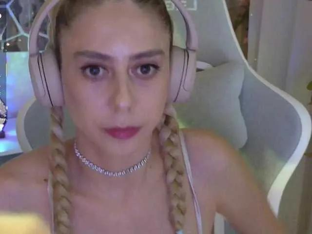 Freechat -Light-Fury- on BongaCams