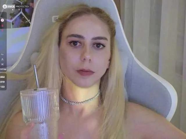 Freechat -Light-Fury- on BongaCams