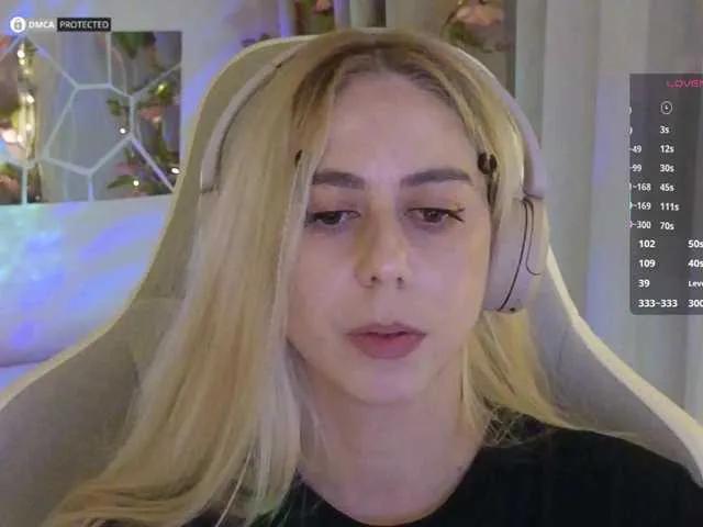 Freechat -Light-Fury- on BongaCams