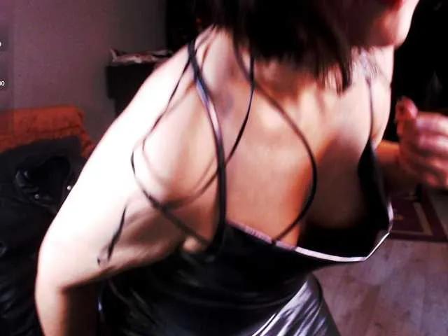 1imperatriza on BongaCams