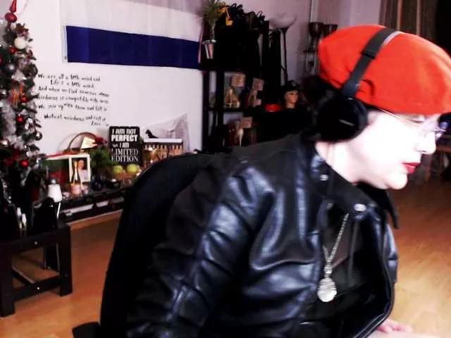 1imperatriza on BongaCams