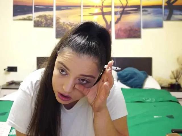 Freechat adellineee on BongaCams