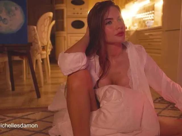 Freechat Astriad on BongaCams