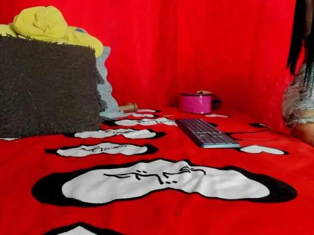 Freechat BlowMommy on BongaCams