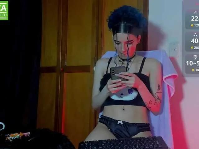 Bluedarkelf888 on BongaCams