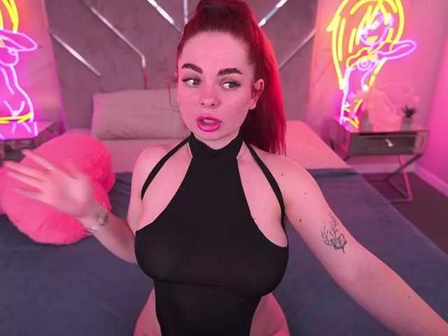Freechat CarolinaDi on BongaCams