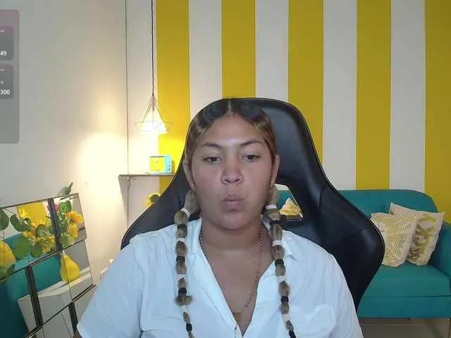 Freechat cristalwar on BongaCams