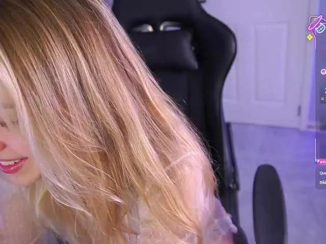 DanikaDillan on BongaCams