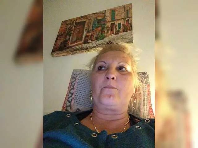 DivineBlond on BongaCams