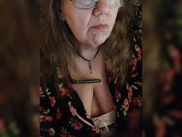 EmpressLady on BongaCams