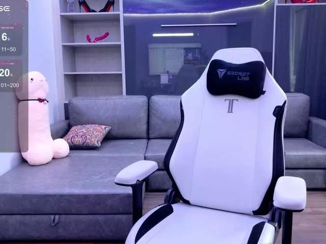 FitCougar on BongaCams