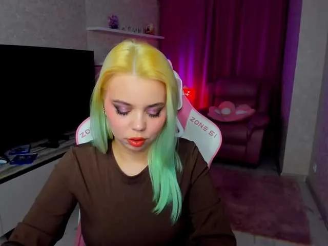 FunnyVibe — n life I like to go to bars, visit museums. On the site I like to look bright and surprise