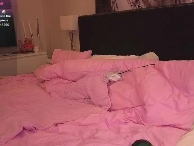 hotsexygilf82 on BongaCams