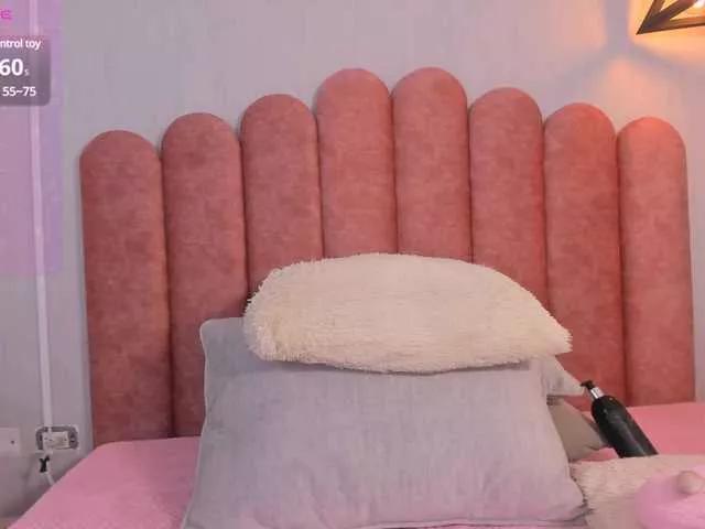 isa-queen on BongaCams