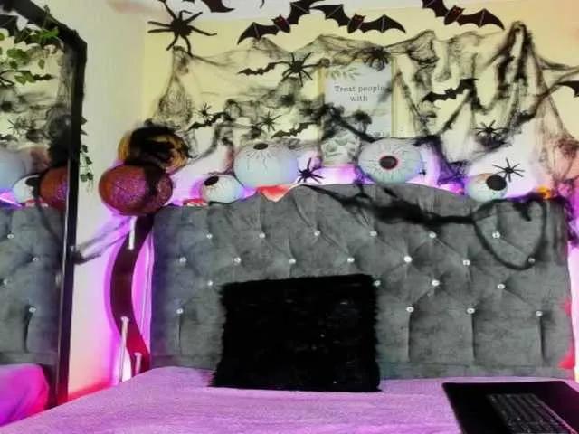 karol-rose on BongaCams