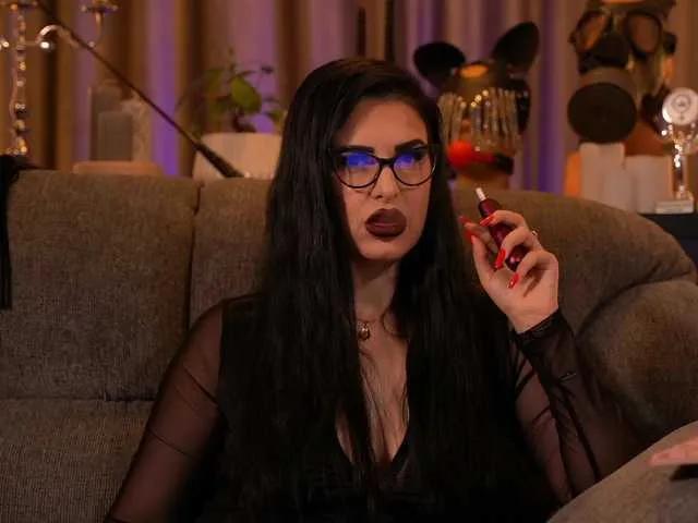 BongaCams KellyKent is Freechat KellyKent — I adore those who come to me with open minds and honest hearts, ready to explore their desires. Respectful interactions are what I treasure most. Whether it's through a playful exchange or a deep dive into your darkest desires, our connection is the...