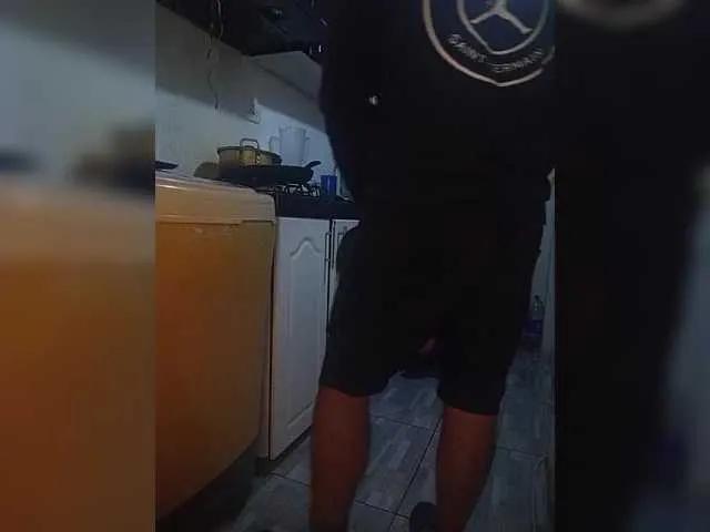 Freechat Kingofqueen23 on BongaCams