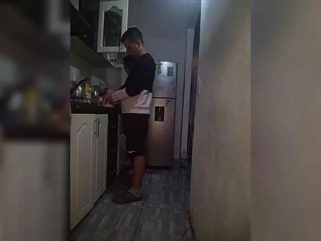 Freechat Kingofqueen23 on BongaCams