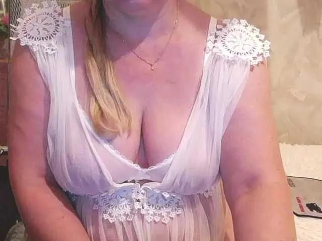 Freechat Lady-Erata on BongaCams