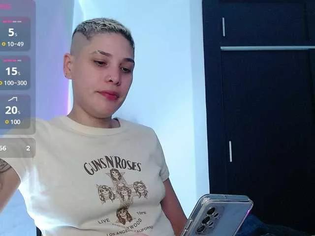 Freechat LauraR on BongaCams