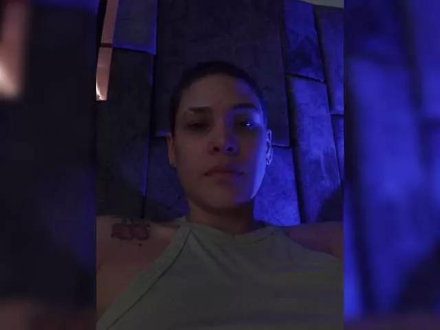 Freechat LauraR on BongaCams