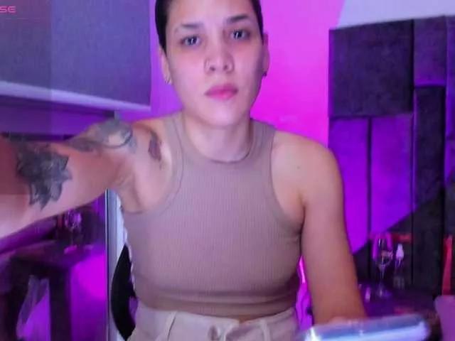 Freechat LauraR on BongaCams