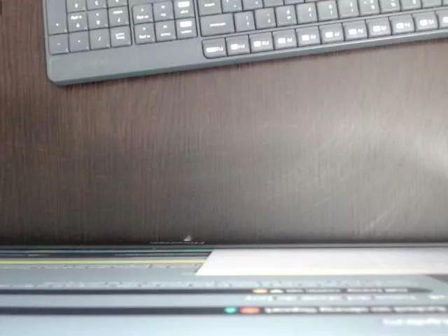 leonela on BongaCams