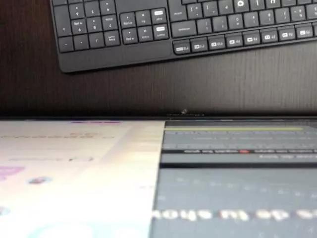 leonela on BongaCams