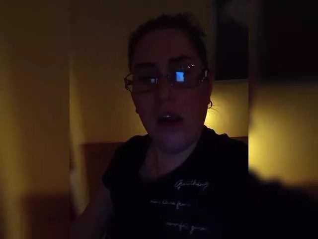 loriktwinss on BongaCams