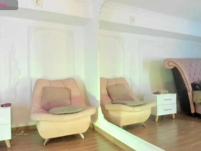 Freechat LucianaRoa on BongaCams