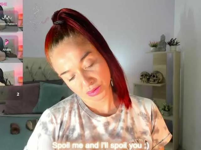 lucy-hott on BongaCams