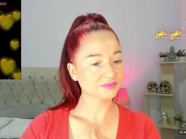 lucy-hott on BongaCams