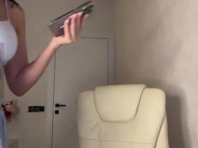 Lunadesire — Pleasant communication, attention, compliments, fantasies when a man wants to make me happy 