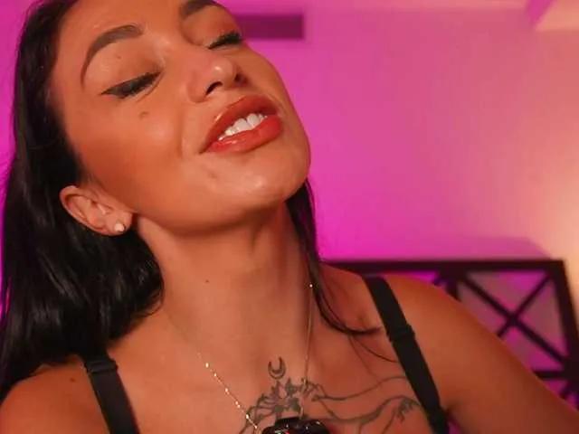 Freechat LunaMystyque on BongaCams