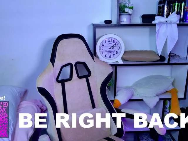 MiaScarlet — Attention, cute boys, vibration of my toys