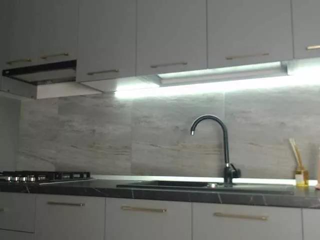 Freechat Mistresszora01 on BongaCams