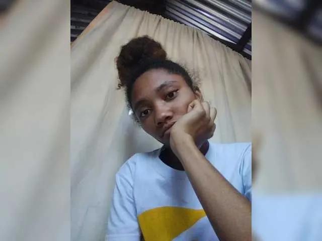 Monicaxa on BongaCams