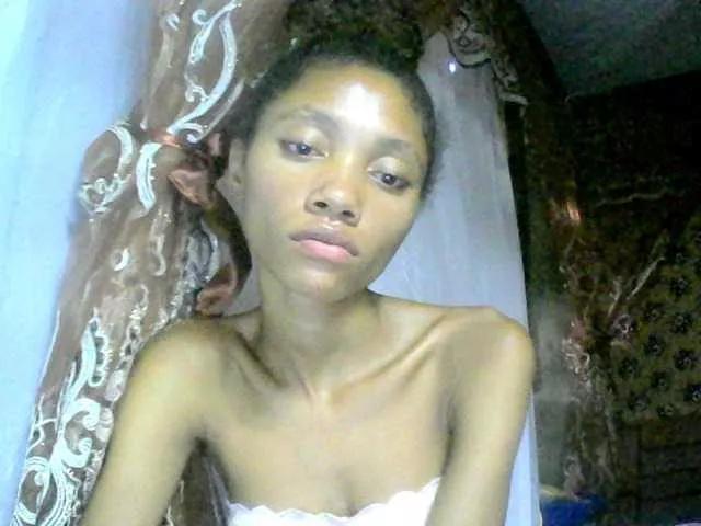 Monicaxa on BongaCams