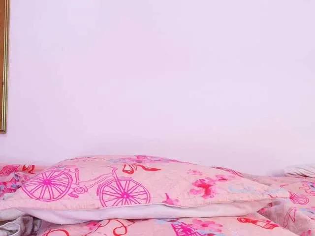 naia-blesed on BongaCams