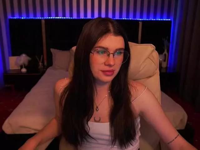 NeylaCharm on BongaCams