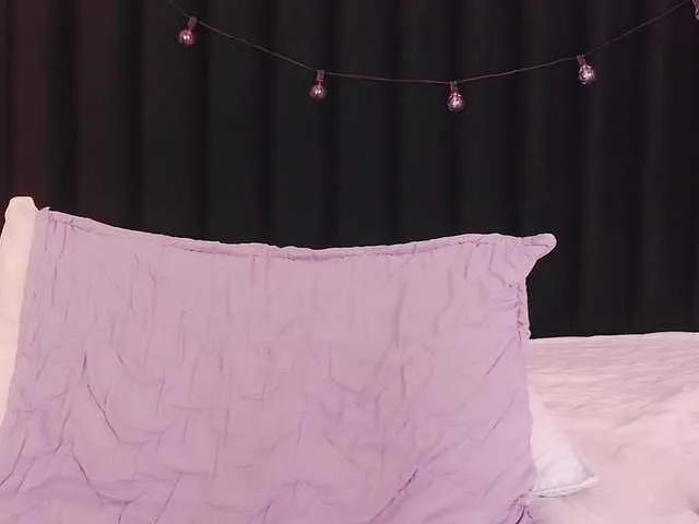 playfulcurvy on BongaCams