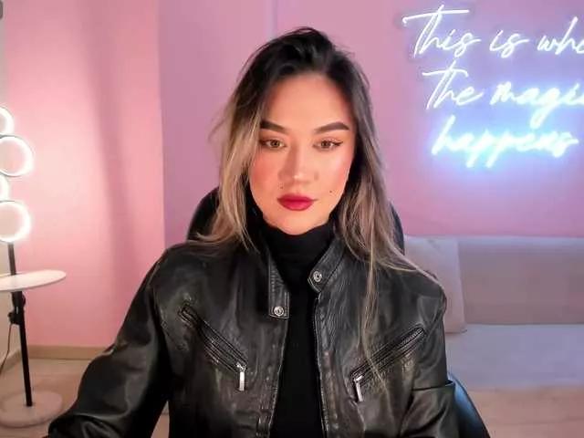 Freechat RebeccaHudson on BongaCams