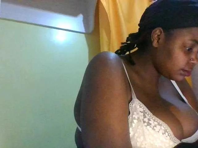 Freechat sauccyspoilage on BongaCams