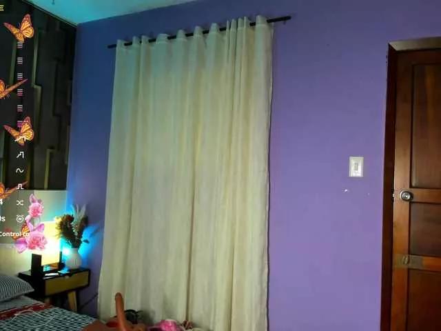 scarlethit on BongaCams