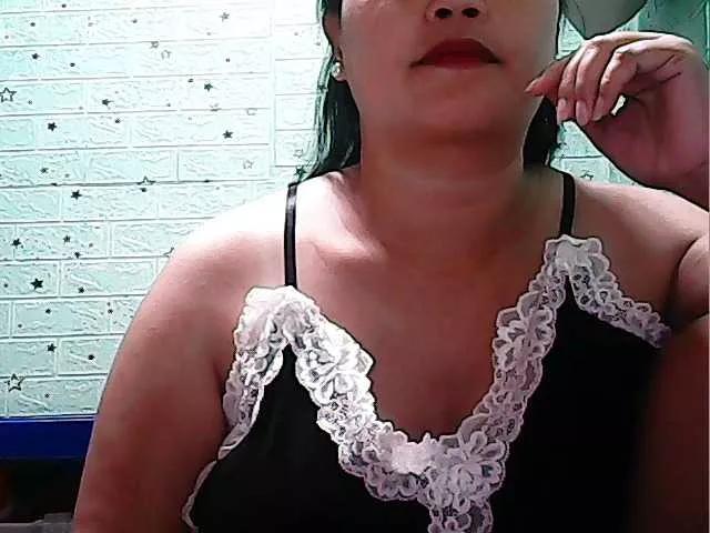 sexyslutcum on BongaCams