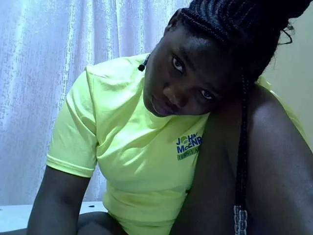 Sexyyves on BongaCams