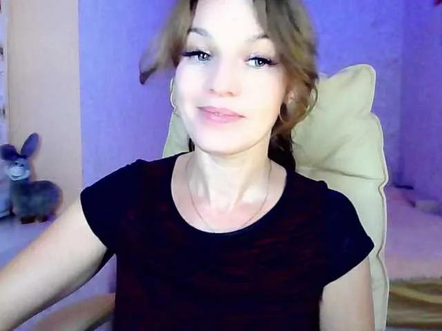 smilesss on BongaCams