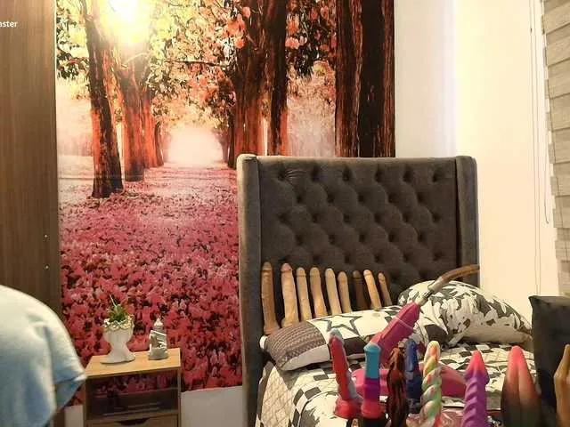 Freechat sofia23dirty on BongaCams