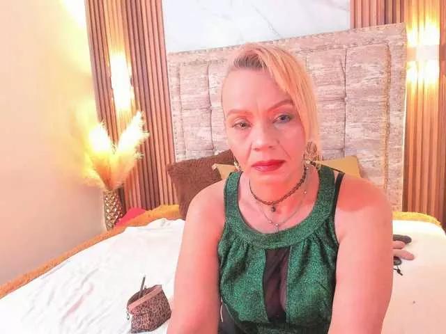 taylor-anastasia on BongaCams