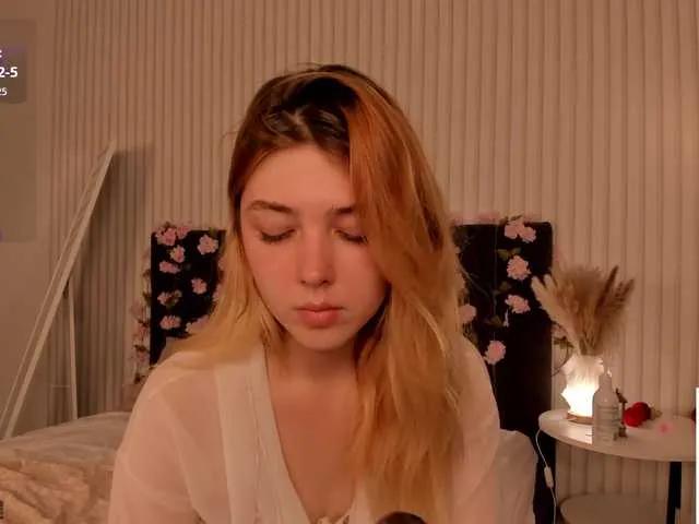 Vanessa-Walters on BongaCams